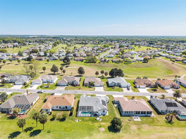 5711 NW 25TH LOOP, Ocala, FL 34482