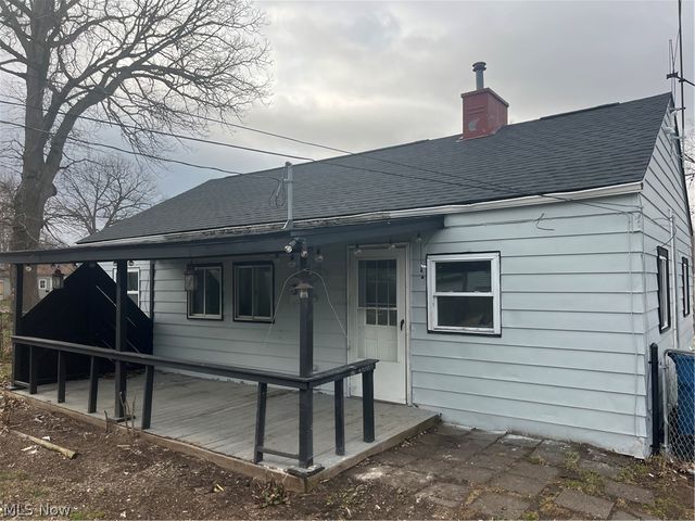 4061 Gregus Avenue, Lorain, OH 44055