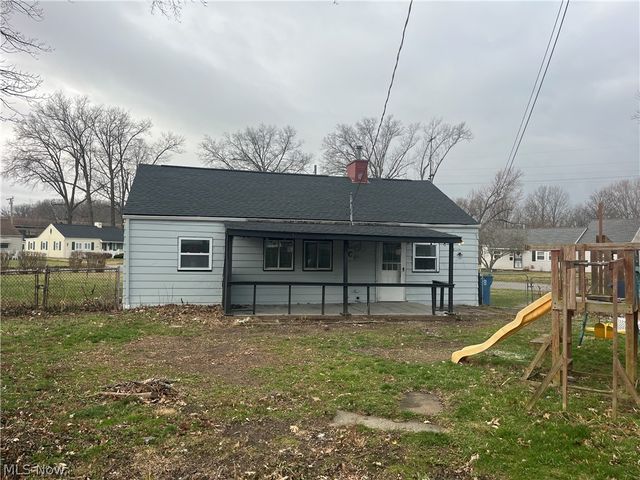 4061 Gregus Avenue, Lorain, OH 44055