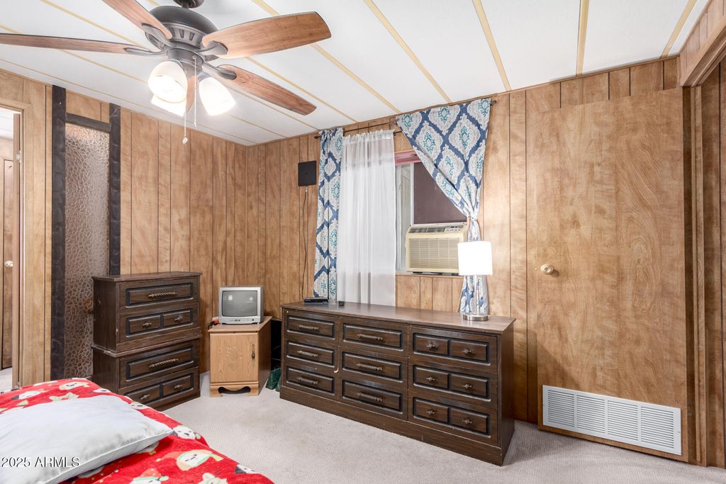 property-img