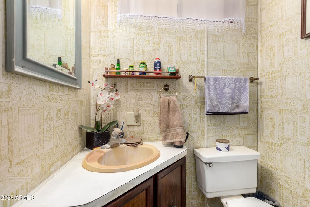 property-img