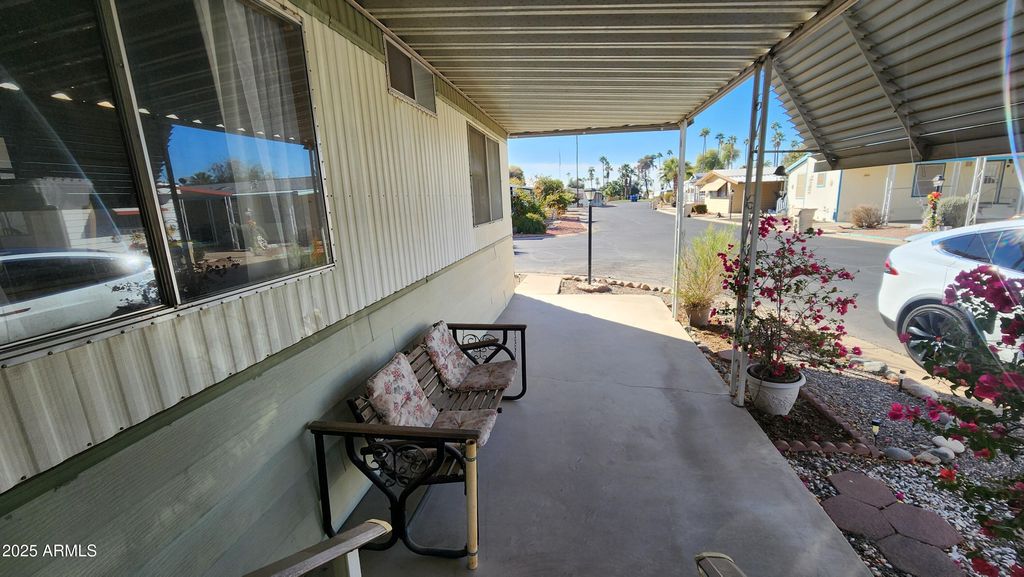 property-img