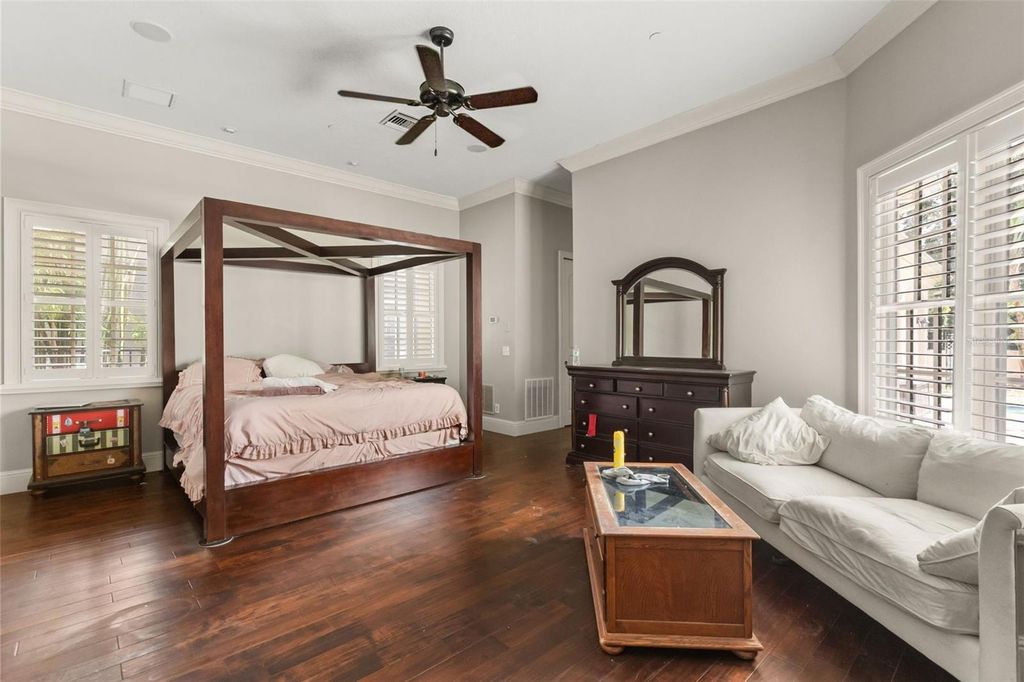 Image 32 of property listing at 2734 MEETING PLACE, Orlando, FL 32814