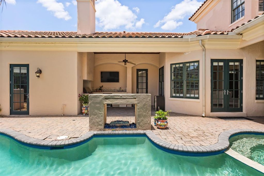Image 36 of property listing at 2734 MEETING PLACE, Orlando, FL 32814