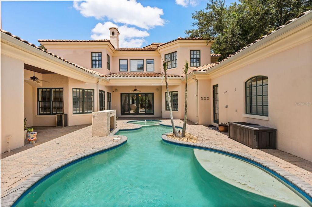 Image 38 of property listing at 2734 MEETING PLACE, Orlando, FL 32814