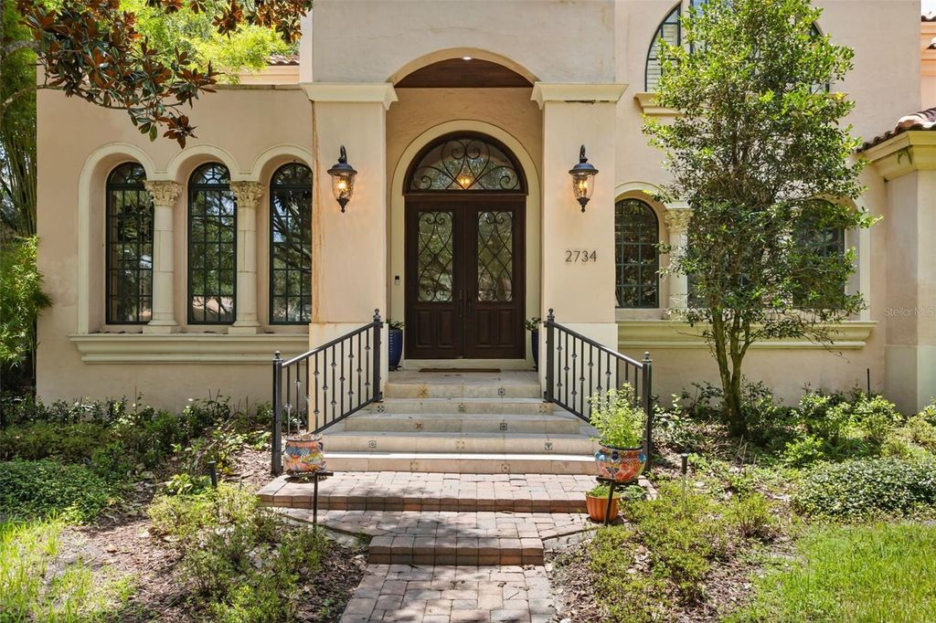 Image 5 of property listing at 2734 MEETING PLACE, Orlando, FL 32814