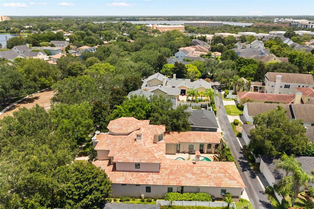 Image 45 of property listing at 2734 MEETING PLACE, Orlando, FL 32814
