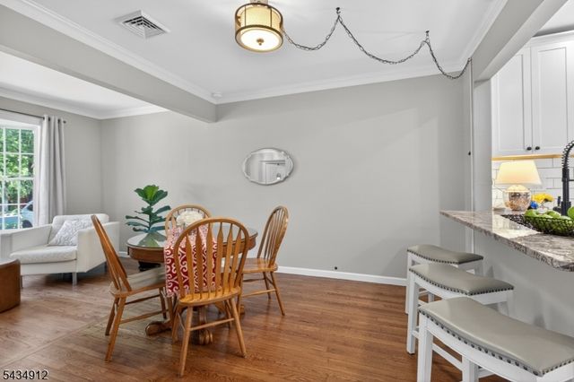 70 Berkley Ave, Woodbridge Twp., NJ 07067