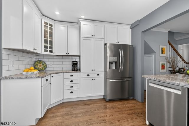 70 Berkley Ave, Woodbridge Twp., NJ 07067