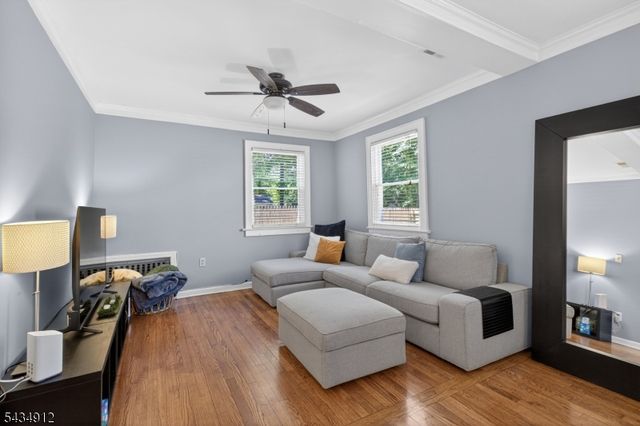 70 Berkley Ave, Woodbridge Twp., NJ 07067
