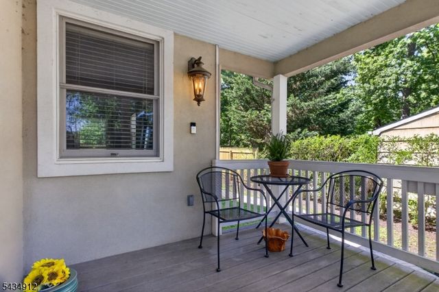 70 Berkley Ave, Woodbridge Twp., NJ 07067