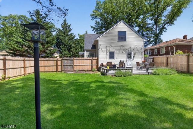 70 Berkley Ave, Woodbridge Twp., NJ 07067