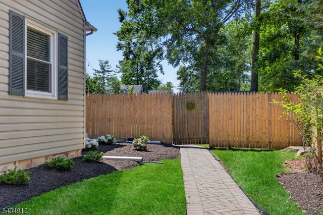 70 Berkley Ave, Woodbridge Twp., NJ 07067