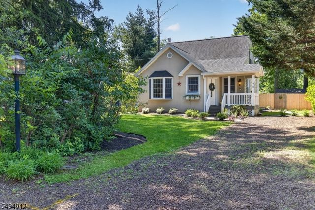 70 Berkley Ave, Woodbridge Twp., NJ 07067