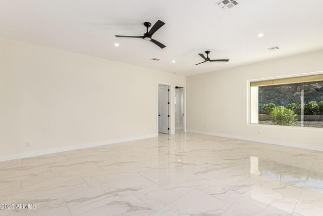 9357 W CANYON VERDE Drive, Casa Grande, AZ 85194