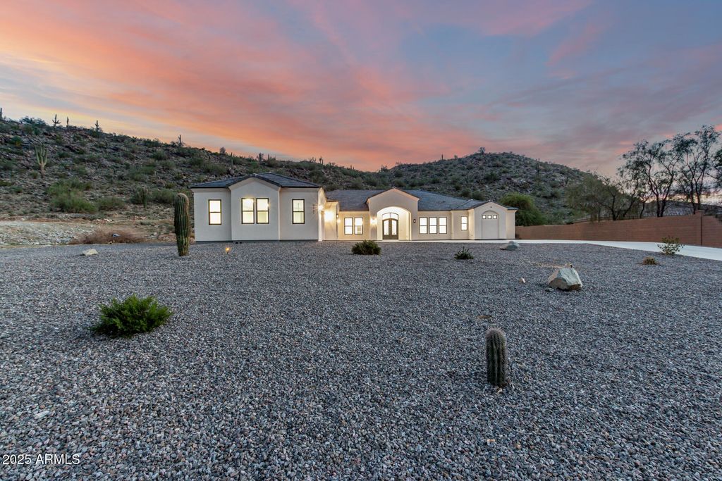 9357 W CANYON VERDE Drive, Casa Grande, AZ 85194