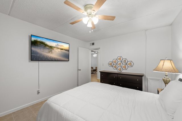 209 W Miracle Strip Parkway J201, Mary Esther, FL 32569