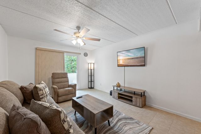 209 W Miracle Strip Parkway J201, Mary Esther, FL 32569