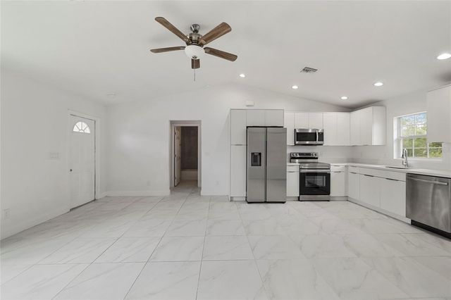 107 ELBA DRIVE NE, Lake Placid, FL 33852