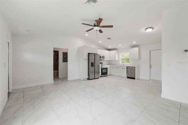 107 ELBA DRIVE NE, Lake Placid, FL 33852