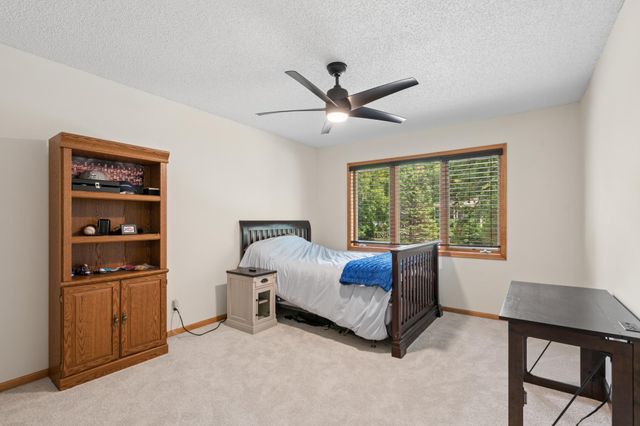 1540 Viewcrest Lane, Burnsville, MN 55337