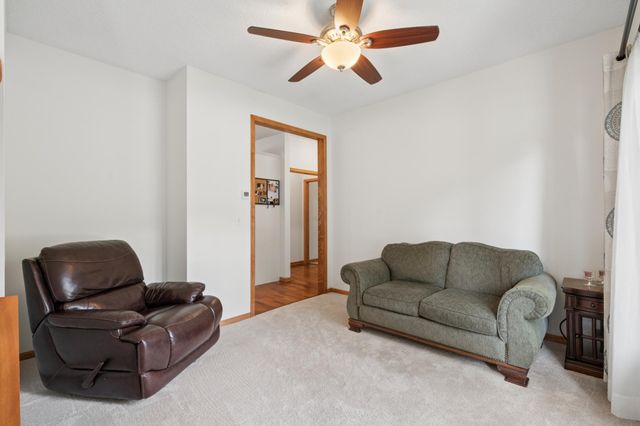 1540 Viewcrest Lane, Burnsville, MN 55337
