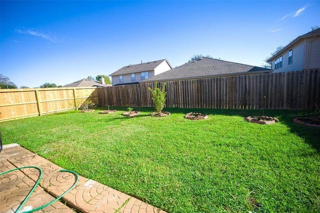 9611 Prairie Dog Run, Sugar Land, TX 77498