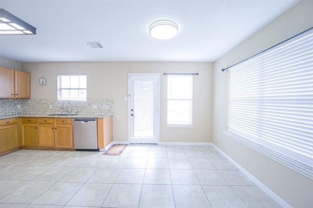 9611 Prairie Dog Run, Sugar Land, TX 77498