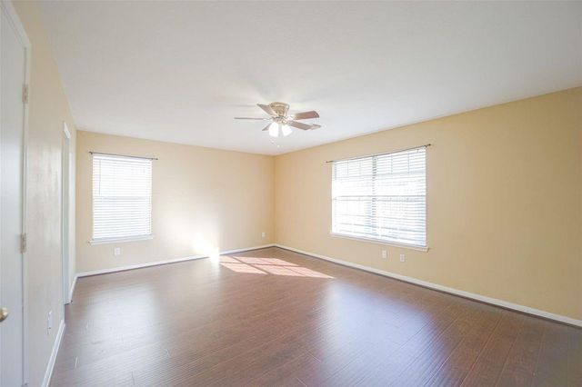 9611 Prairie Dog Run, Sugar Land, TX 77498