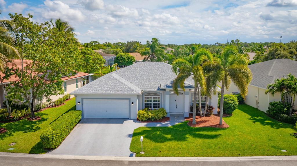1422 Fairway Circle, Greenacres, FL 33413