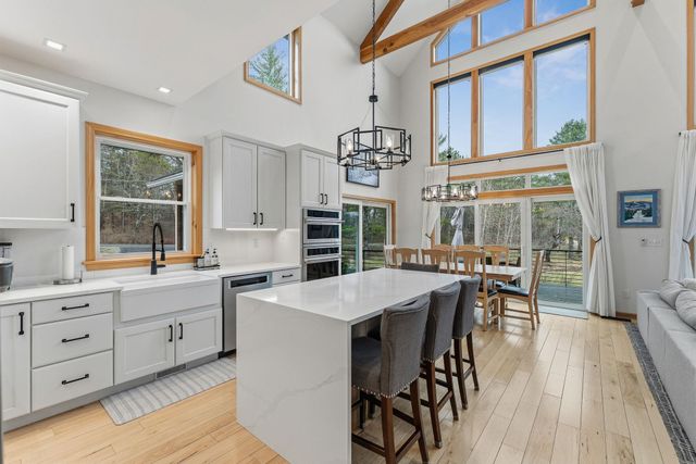 481 Weeks Hill Road, Stowe, VT 05672