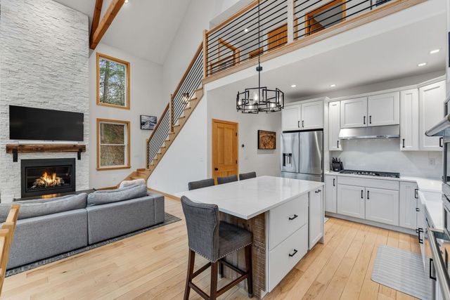 481 Weeks Hill Road, Stowe, VT 05672
