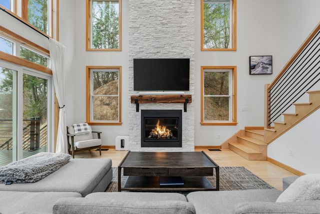 481 Weeks Hill Road, Stowe, VT 05672