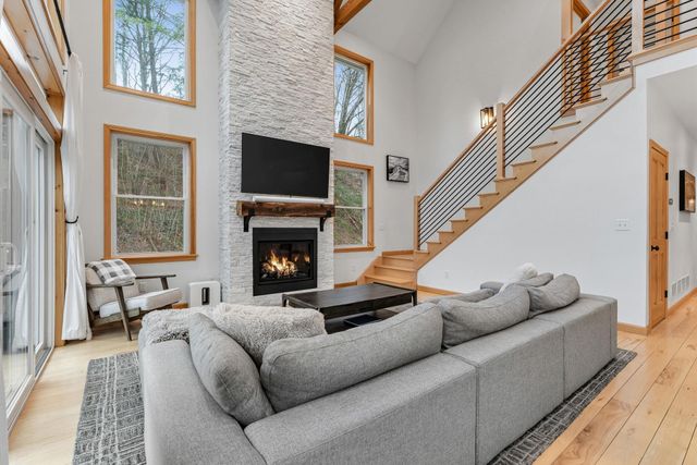 481 Weeks Hill Road, Stowe, VT 05672