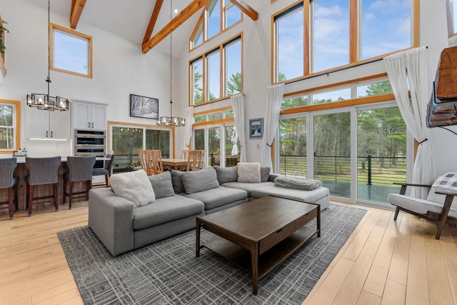 481 Weeks Hill Road, Stowe, VT 05672