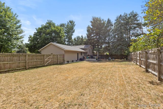 4143 Dennis Court, Hudsonville, MI 49426