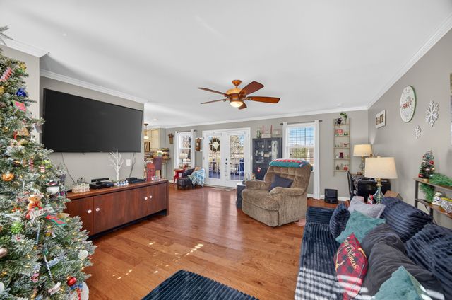 187 Garland Dr, Pulaski, TN 38478