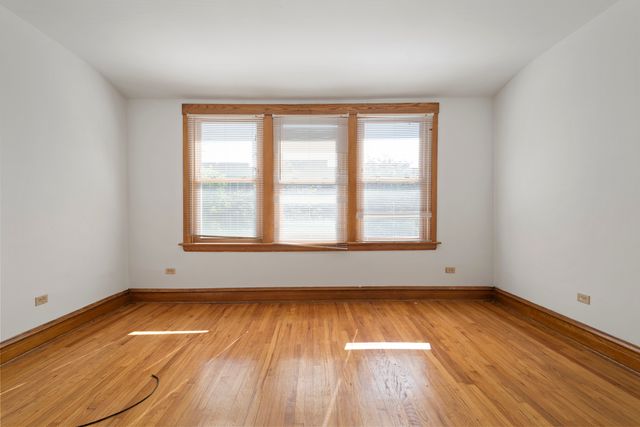 3456 N Whipple Street, Chicago, IL 60618
