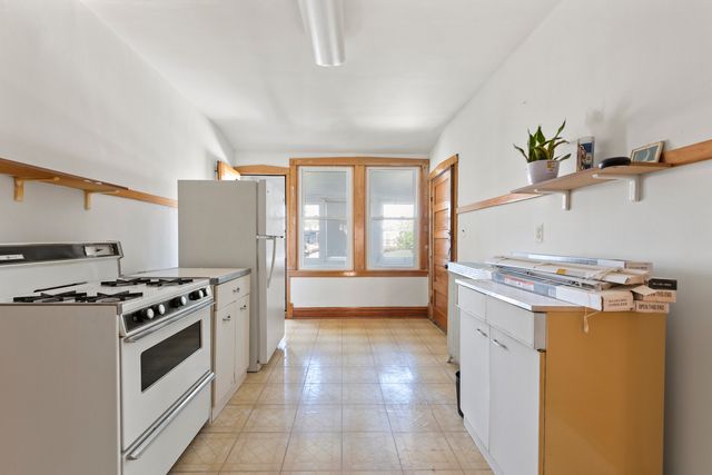 3456 N Whipple Street, Chicago, IL 60618