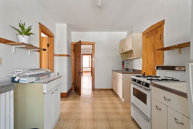 3456 N Whipple Street, Chicago, IL 60618