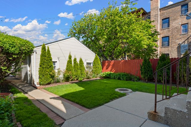 3456 N Whipple Street, Chicago, IL 60618