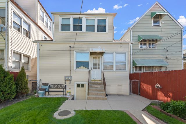 3456 N Whipple Street, Chicago, IL 60618