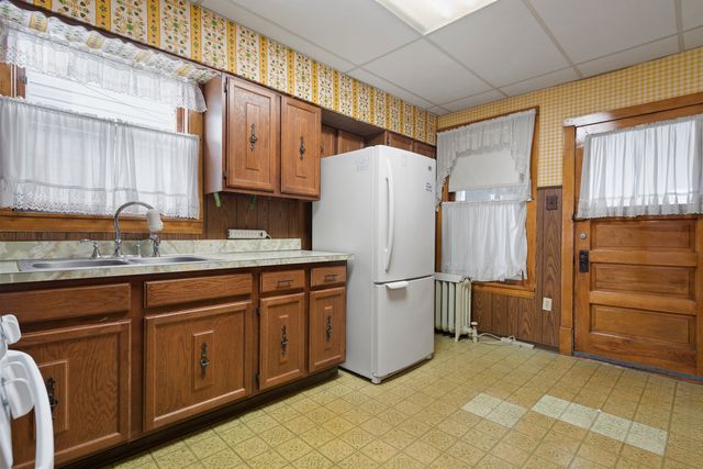 3456 N Whipple Street, Chicago, IL 60618