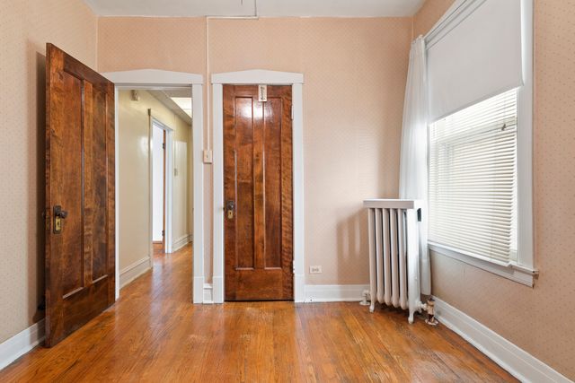 3456 N Whipple Street, Chicago, IL 60618