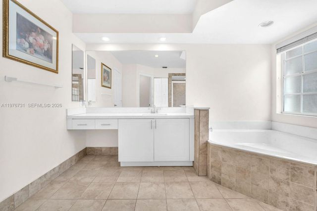 2940 Oslo Ave, Cooper City, FL 33026