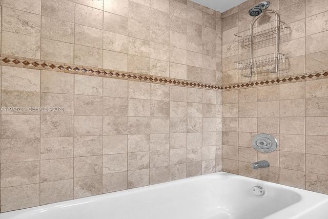 2940 Oslo Ave, Cooper City, FL 33026