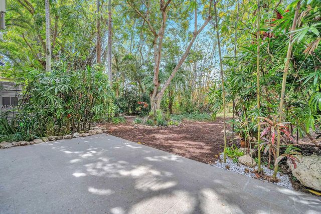 2940 Oslo Ave, Cooper City, FL 33026