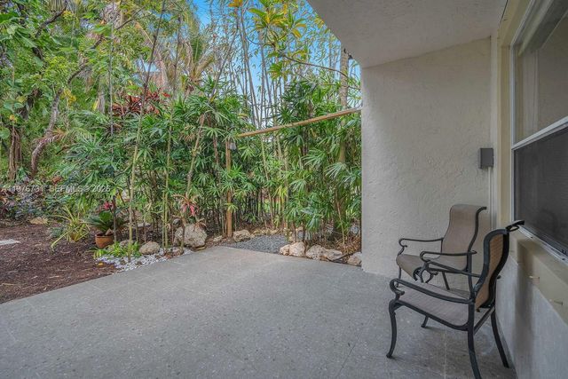 2940 Oslo Ave, Cooper City, FL 33026