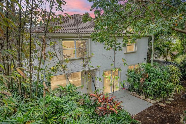 2940 Oslo Ave, Cooper City, FL 33026