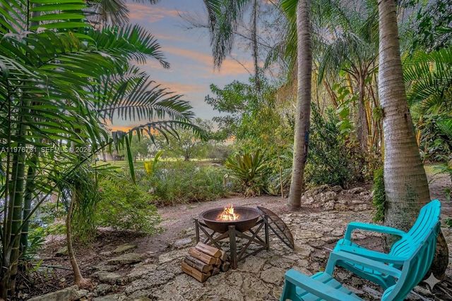 2940 Oslo Ave, Cooper City, FL 33026